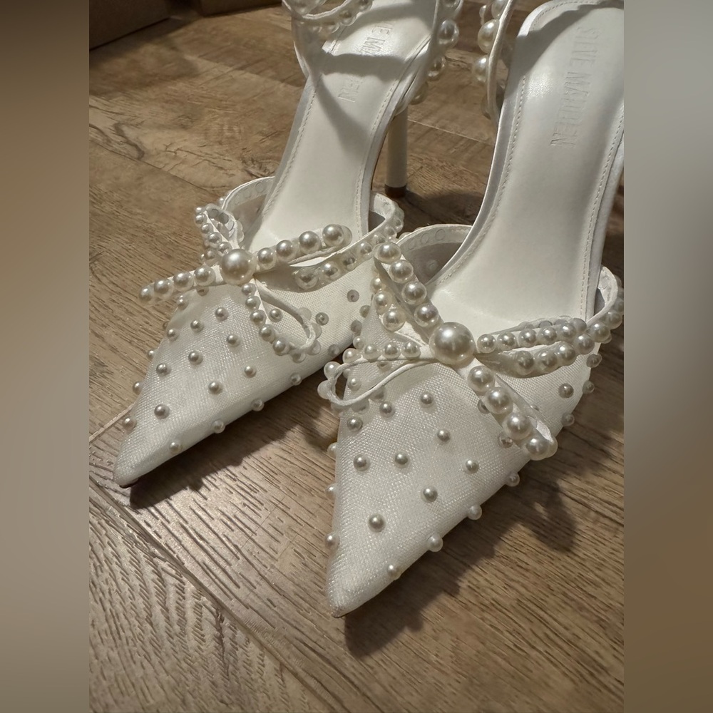 White Pearl-Embellished Women's Heels. Brand new. Only tried on indoor. - Picture 10 of 13